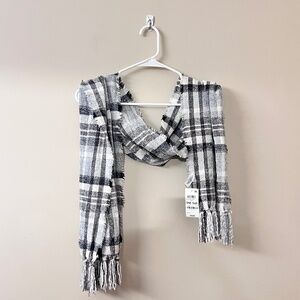 Winter Charter Club Women’s Grey Chenille Square-Plaid Scarf  NEW